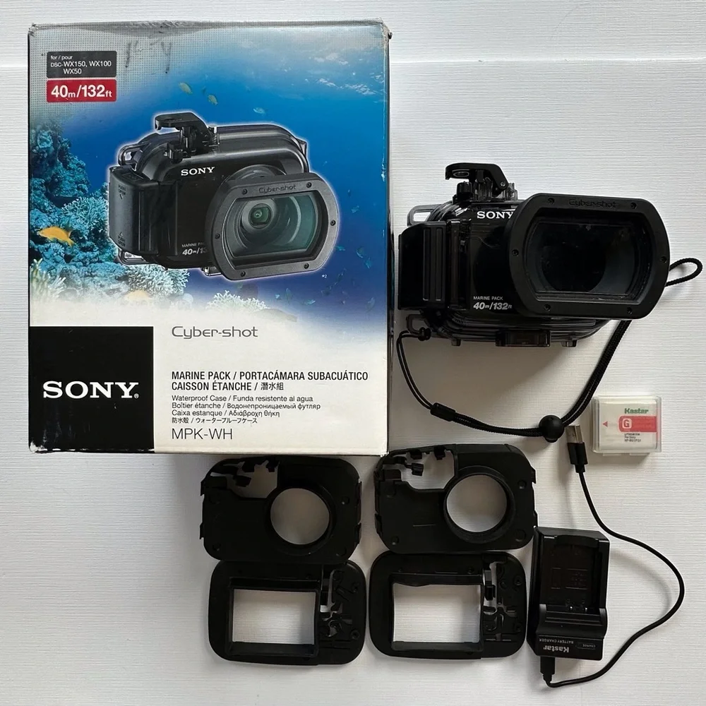 Sony Cyber-shot Marine Pack black underwater camera‎ housing w/ accessories